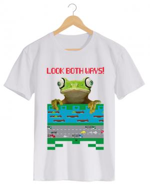 Frogger - LOOK BOTH WAYS - Camiseta Masculino Branco em Malha Algodão